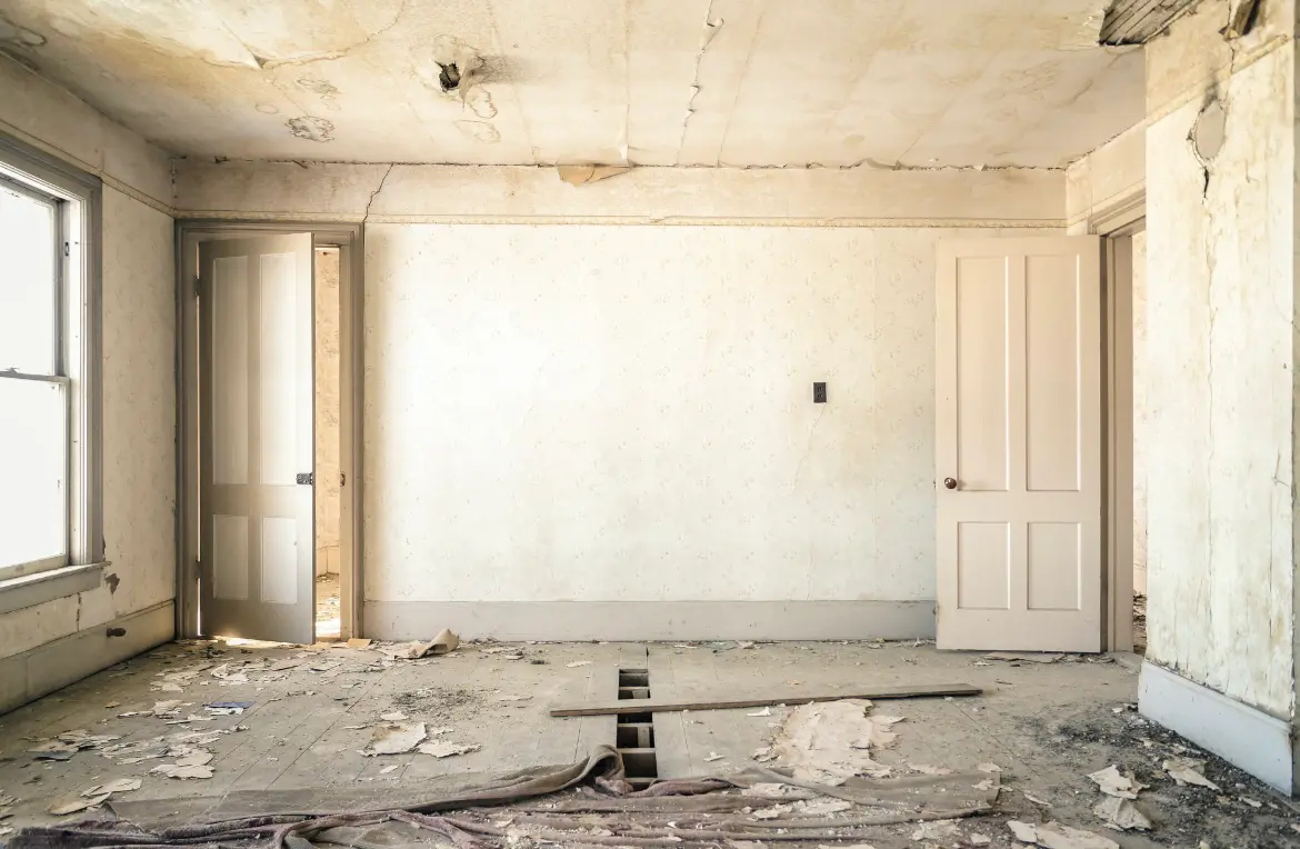 Waste disposal crew managing a cleanout project in Papillion